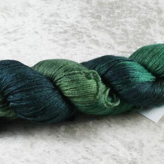 Sockenwolle „Silky Socks“ in dreimal Grün